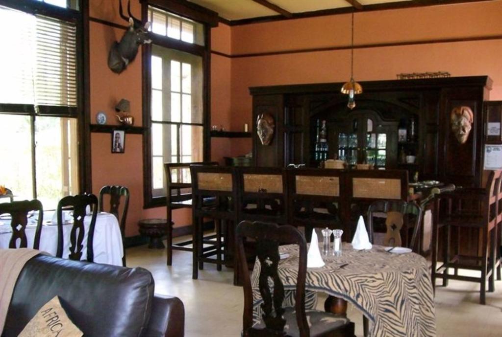 Old Mine Guesthouse موسينا المظهر الخارجي الصورة