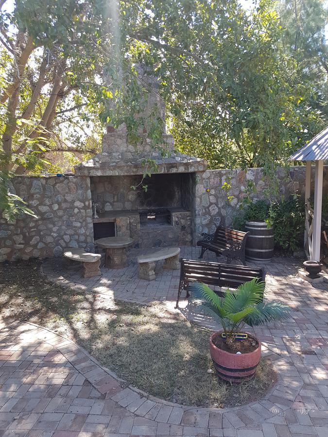 Old Mine Guesthouse موسينا المظهر الخارجي الصورة